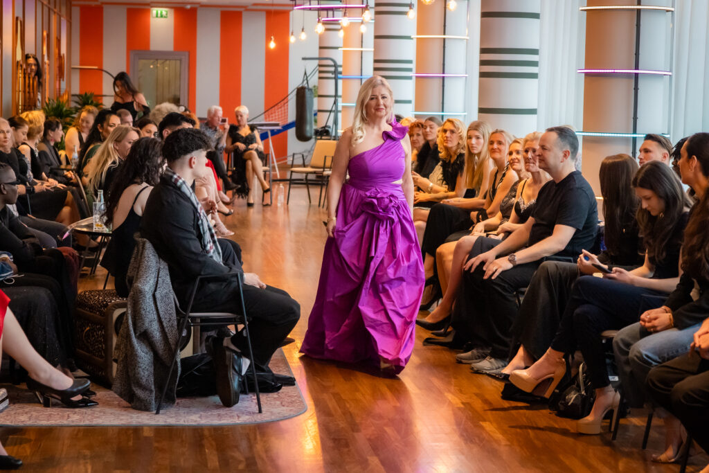 ELORA Fashion Show 2026: Neue Schönheitsideale erobern Frankfurt 26 AVANI Frankfurt City Elora Fashion Show: Model Casting V.I.P. Art-& Fashion Photographer Fabian Otto