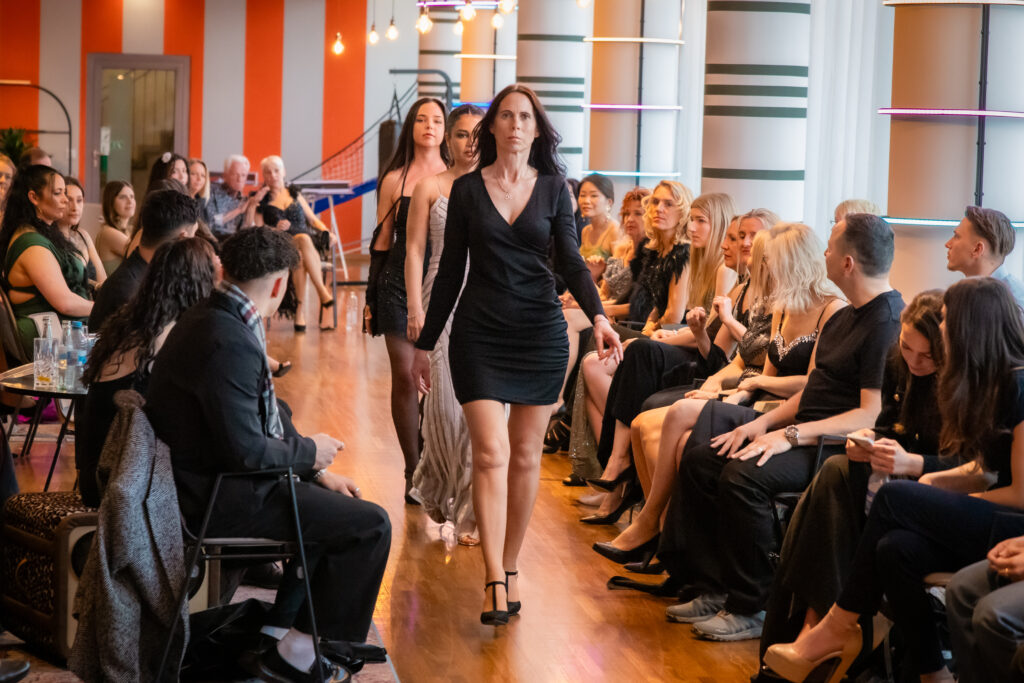 ELORA Fashion Show 2026: Neue Schönheitsideale erobern Frankfurt 4 Elora Fashion Show Avani frankfurt city Model Casting by Jane Uhlig Foto: Fabian Otto