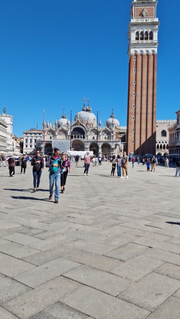Venedig – Eine märchenhafte Reise zwischen Wasser, Palazzi und italienischer Magie 4 20240929 1320577944102539064008229 Janes Magazin