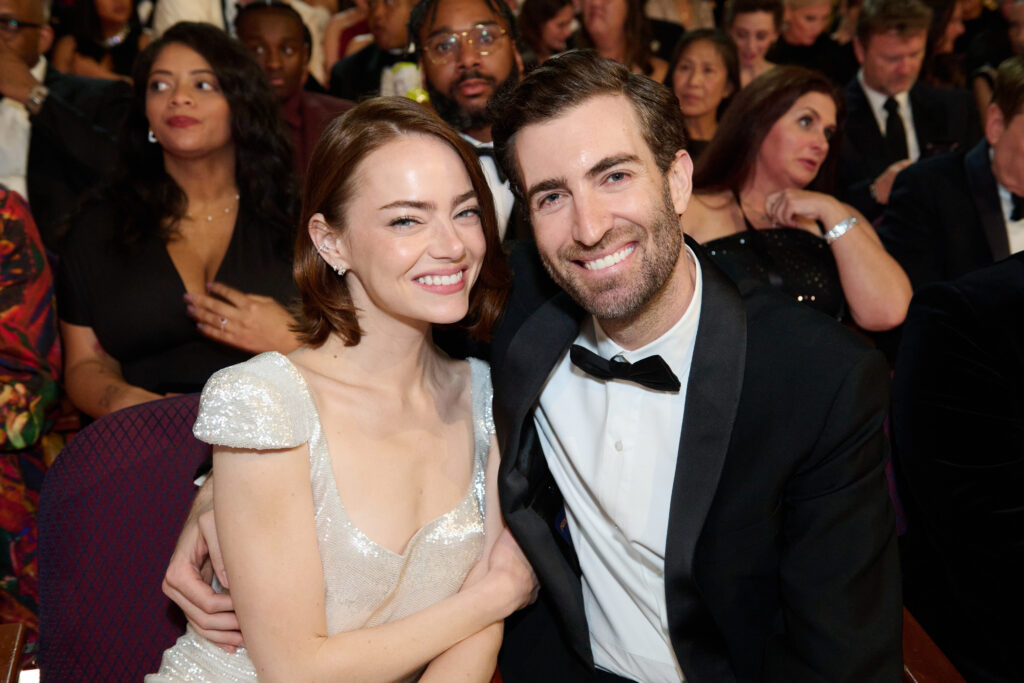 Starbesetzung bei den Oscars 2026: Diese Hollywood-Stars standen als Presenter auf der Bühne 13 Emma Stone und Dave McCary im Publikum während der 98. Oscars® im Dolby® Theatre bei Ovation Hollywood am Sonntag, den 15. März 2026.
Dateiname
98_AU_0138.JPG
Kredit/Anbieter
Valerie Durant / Die Akademie
Urheberrecht
©A.M.P.A.S.