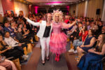 Design mit Handschrift: Beatriz Hegyi-Tarsoly von trisz Design kreierte das individuelle Kleid von Jane Uhlig für die Elora Fashion Show. Foto. Fabian Otto