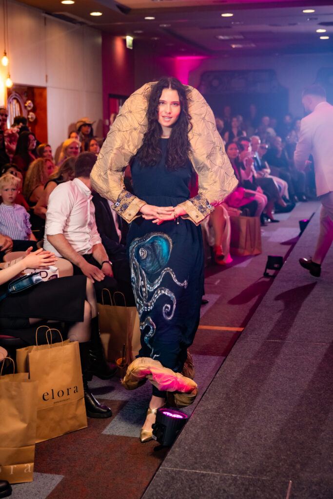ELORA Fashion Show Frankfurt 2026: Designerin Vlada Dizik begeistert mit glamouröser Couture 3 Designs von Vlada Dizik, Elora Fashion Show Copyright. Alexander Jung