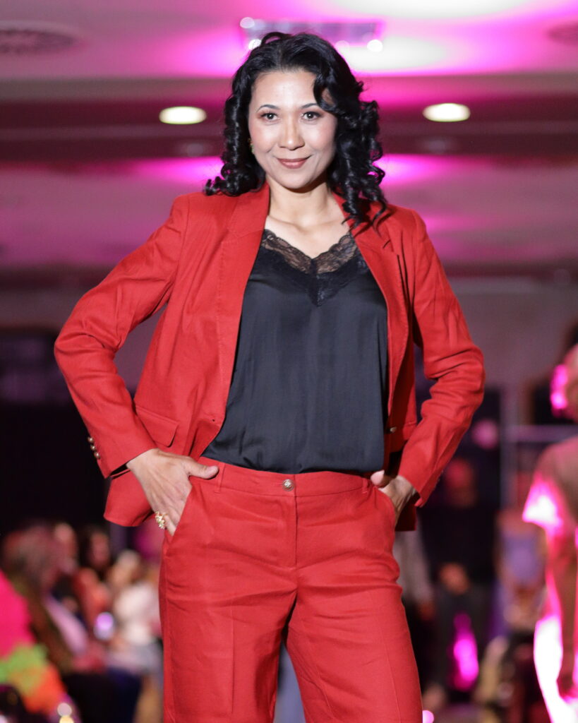 ELORA Fashion Show begeisterte mit grandioser Sommerkollektion in Frankfurt 19 Elora Fashion Show Foto Klaus Brossler