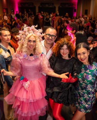 ELORA Fashion Show Frankfurt 2026: Designerin Vlada Dizik begeistert mit glamourรถser Couture