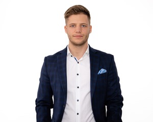 Fachkräftemangel ist kein Zufall 1 Florian Sedlmayer erklärt, warum viele Personalengpässe nicht nur auf demografische Entwicklungen zurückzuführen sind, sondern häufig auch das Ergebnis unrealistischer Erwartungen und veralteter Strukturen sind.
