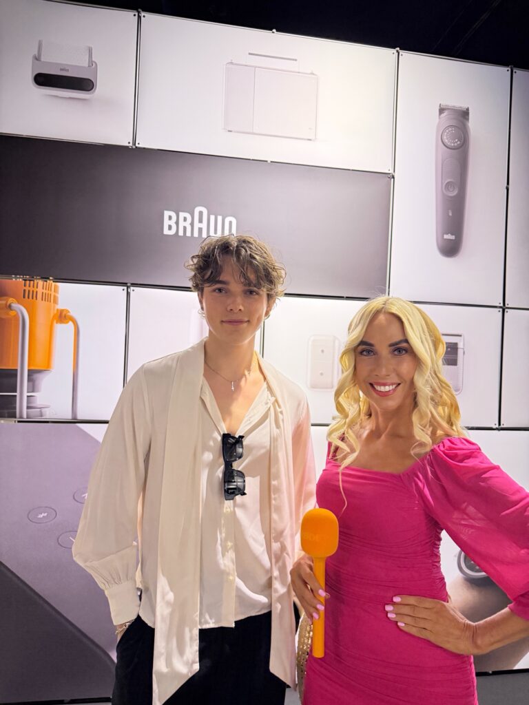 Braun präsentiert NEVO in Frankfurt: Mehr als 100 Jahre Ingenieurskunst treffen auf die Zukunft der Rasur 16 Jane Uhlig mit einem GNTM Model