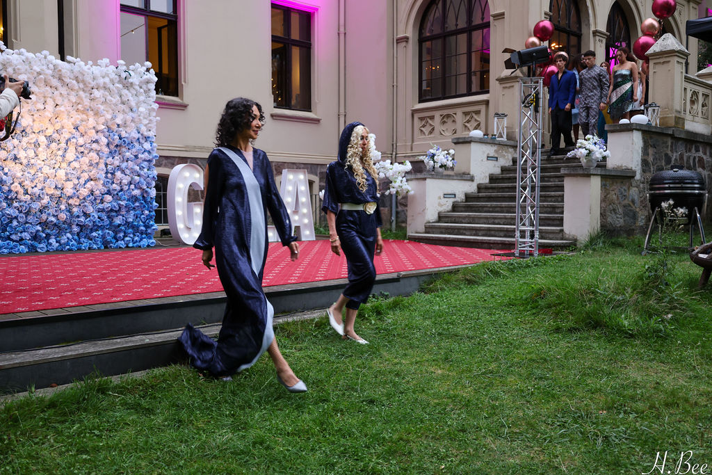 Fashion Show im Schloss Reichenow mit den Lead Models Adilbish und Jane Uhlig
